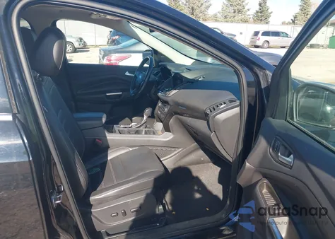 2017 Ford Escape Titanium из США, поврежденный, VIN 1FMCU9J96HUC94393